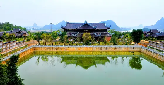 Bai Dinh pagoda (Chùa Bái Đính)