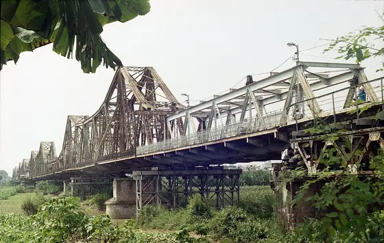 Long Bien bridge (Cầu Long Biên)